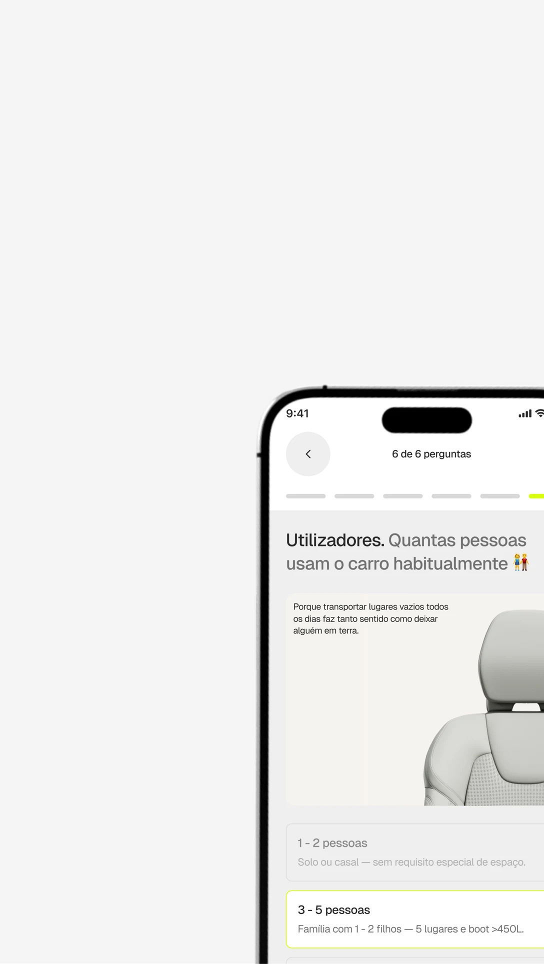 Telemóvel a mostrar uma pergunta do quiz sobre quem usa o carro