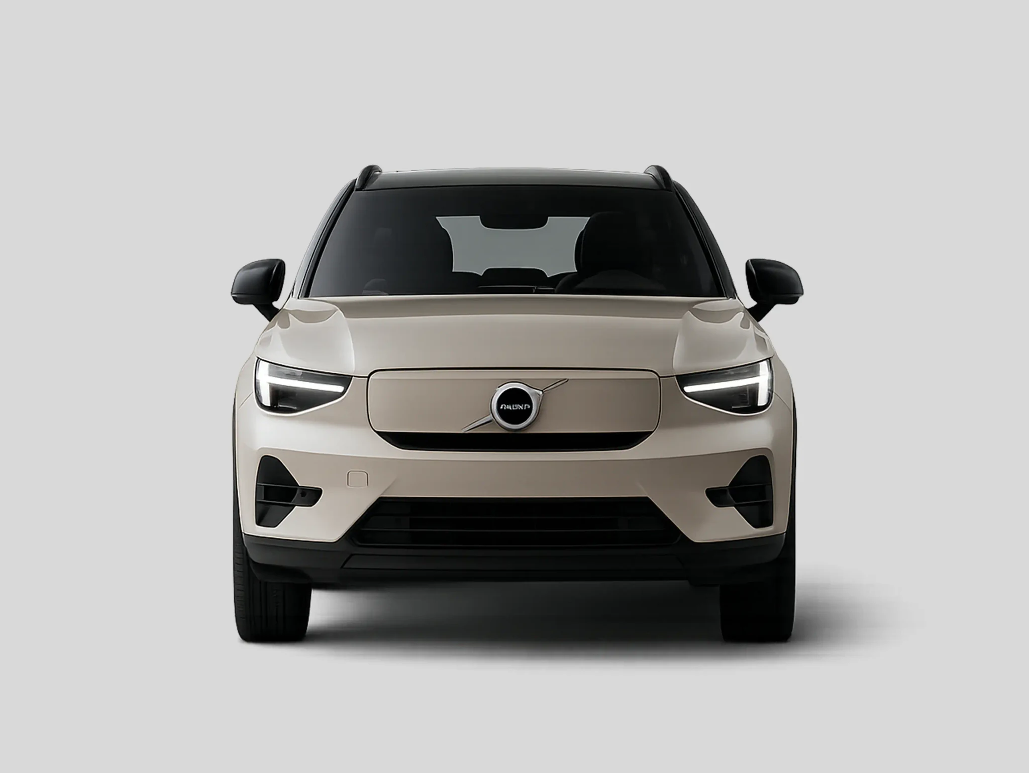 SUV compacto bege visto de frente